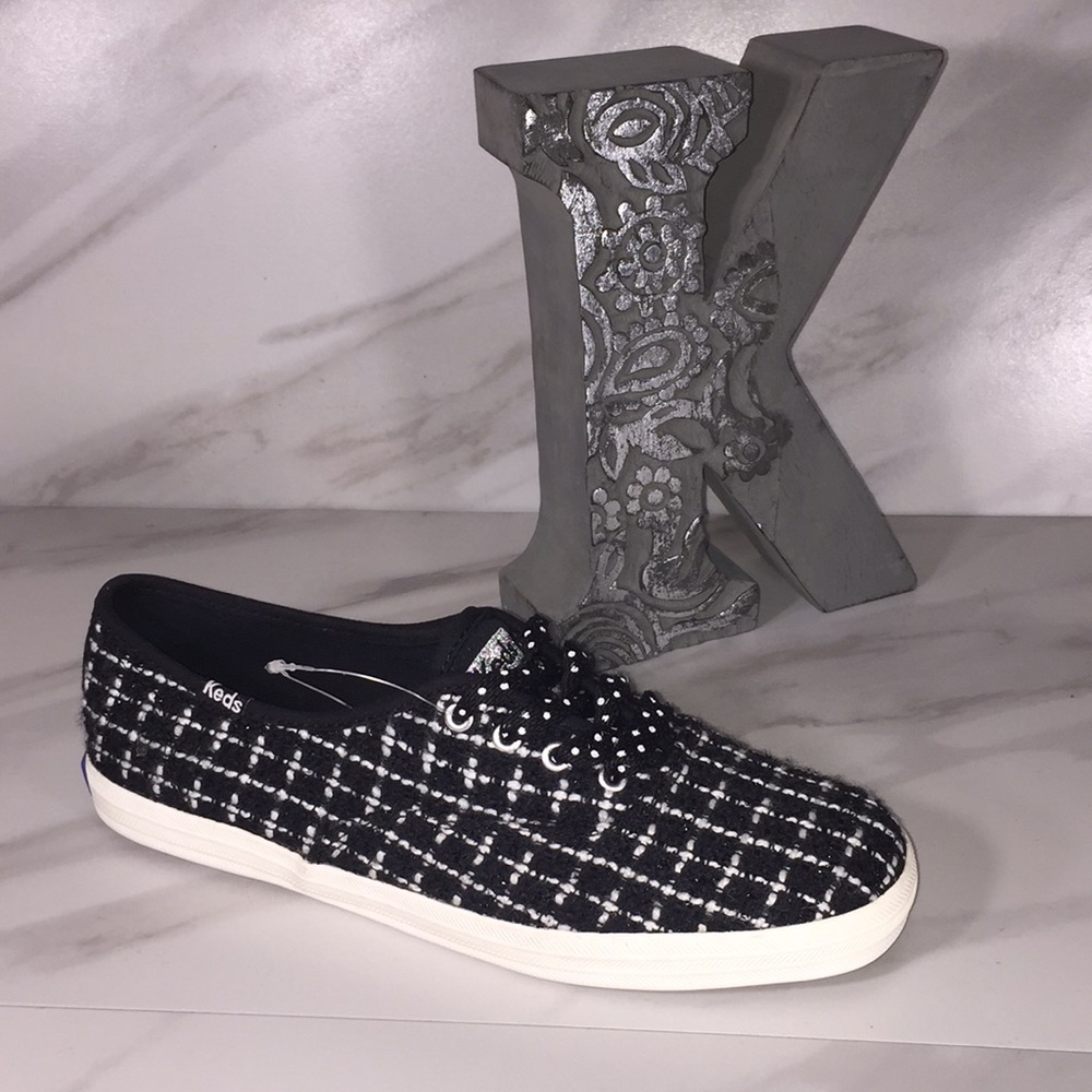 KEDS Black tweed style shoe size 7